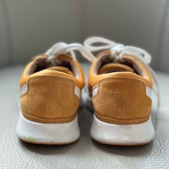 Vionic Nana Sneakers - Picture 3 of 5
